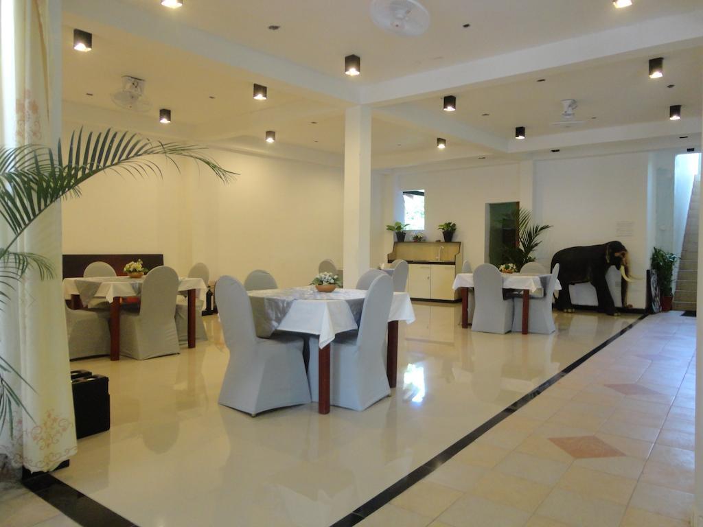 Green Land Guest House Pinnawala  Exteriér fotografie
